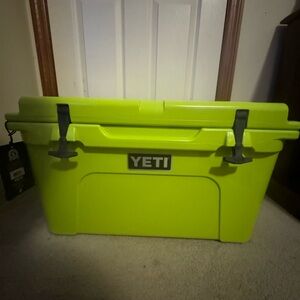 Yeti chartreuse 45 tundra cooler